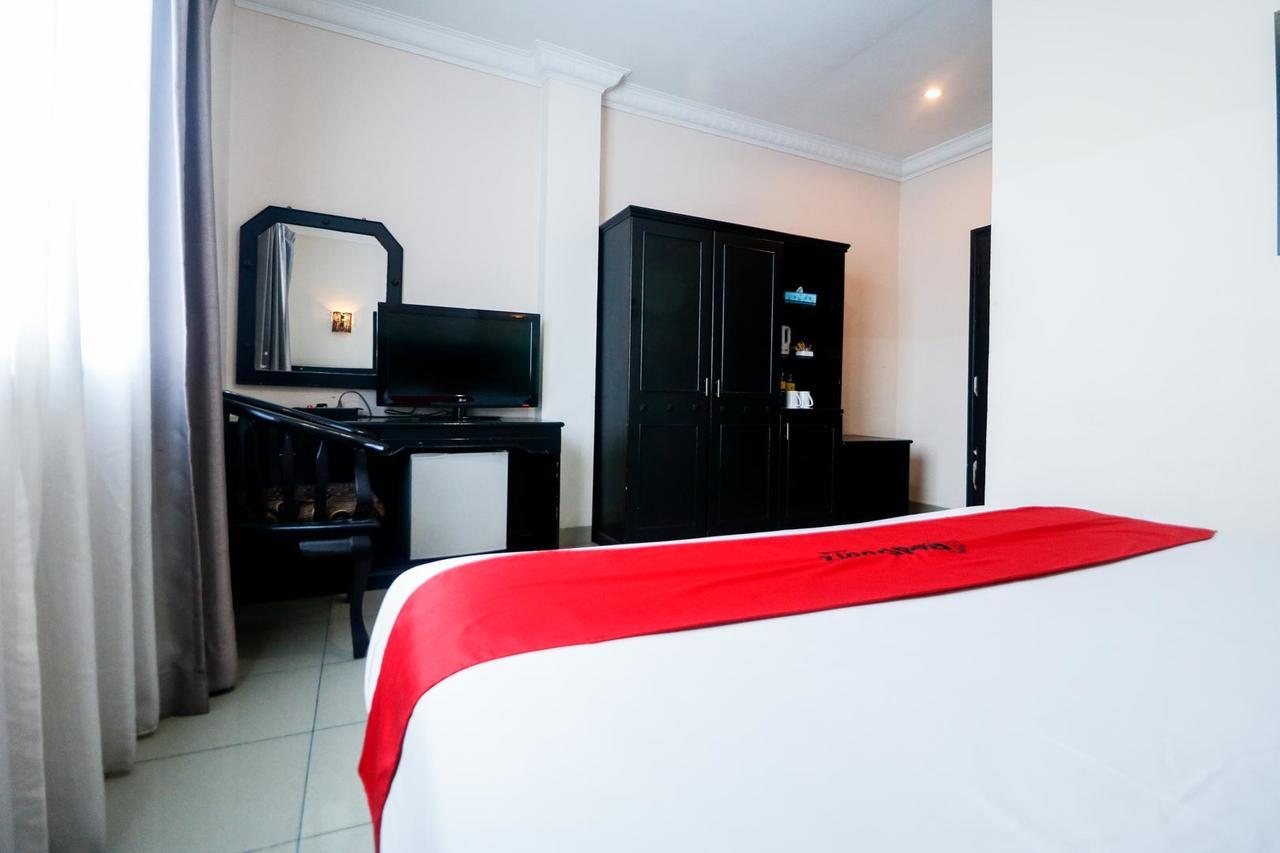 Reddoorz Plus @ Jalan Dr Sutomo Pekanbaru Exterior photo